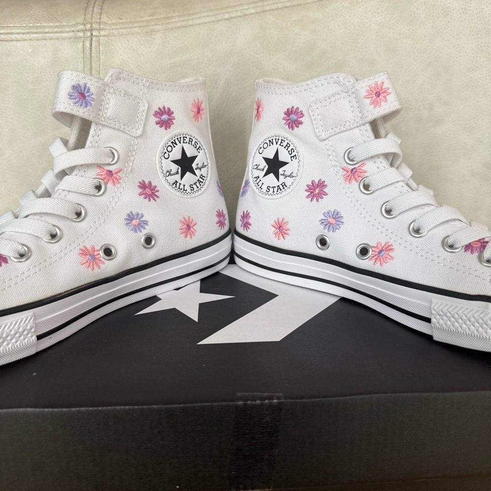 Converse White High Top Sneakers with Pink & Purple Floral Accents - size 2 - Picture 3 of 6